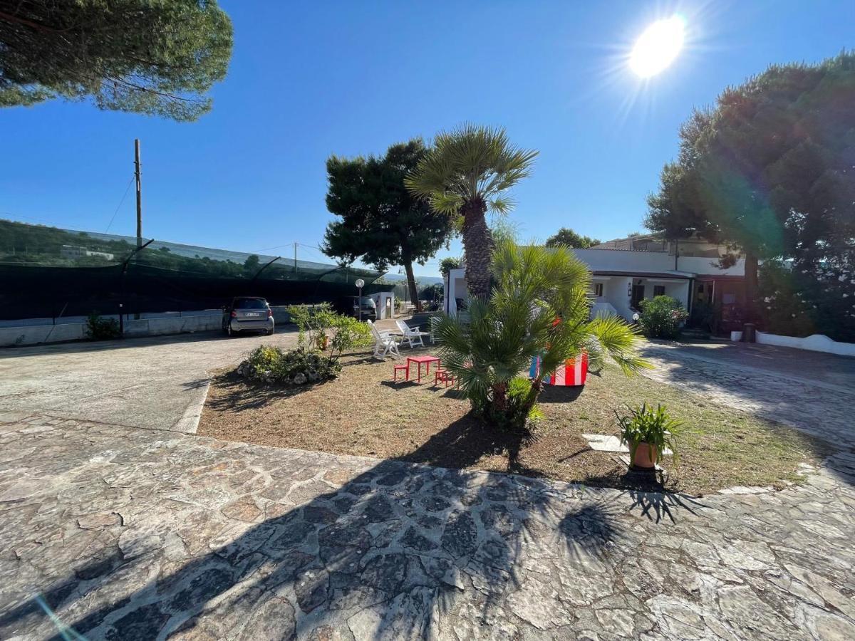 Appartamenti Le Porte Del Gargano В'єсте Екстер'єр фото