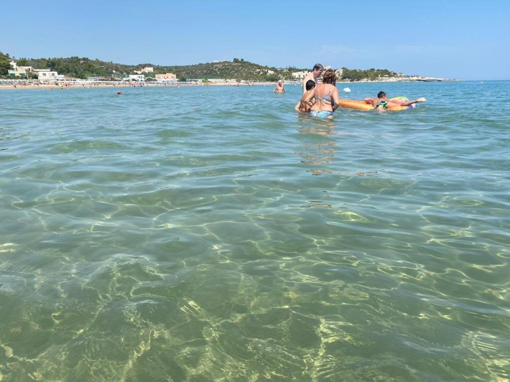 Appartamenti Le Porte Del Gargano В'єсте Екстер'єр фото
